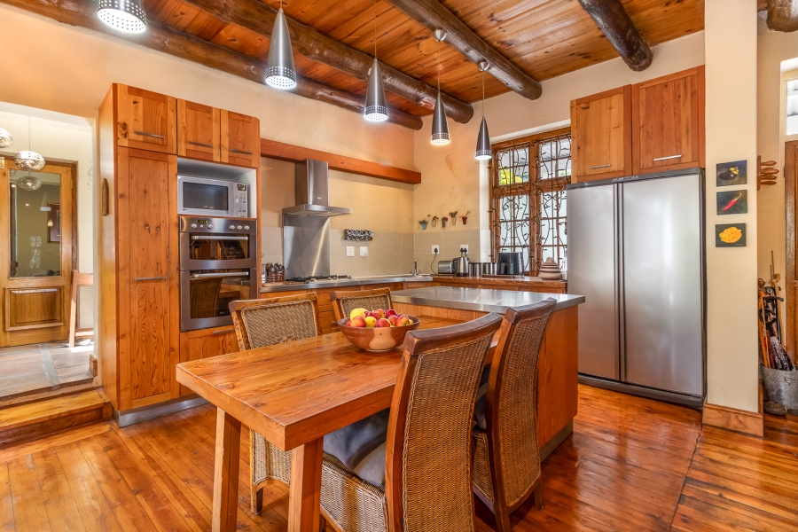 6 Bedroom Property for Sale in Paarl Central Western Cape